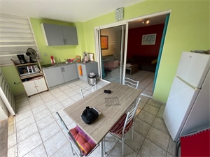 t1 à la location -   97434  SAINT GILLES LES BAINS, surface 4 m2 location t1 - UBI436542635